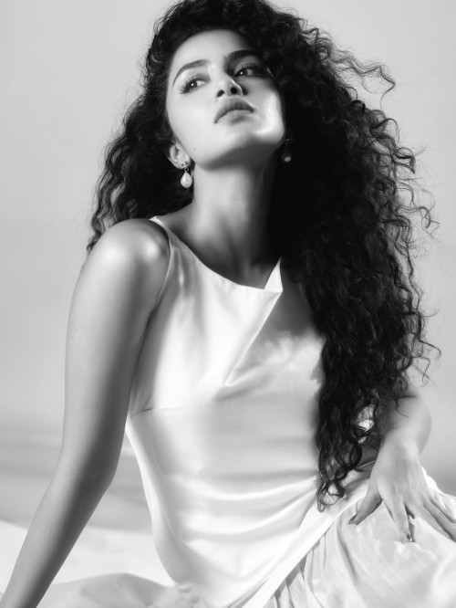 he CURLY KALYANI 🤭